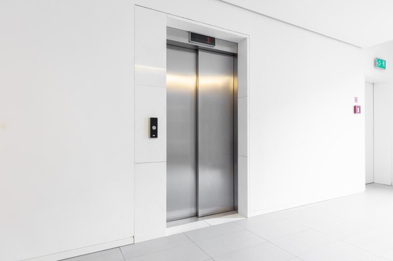 19 Dzielnica Apartamenty Warszawa By Noclegi Renters 外观 照片